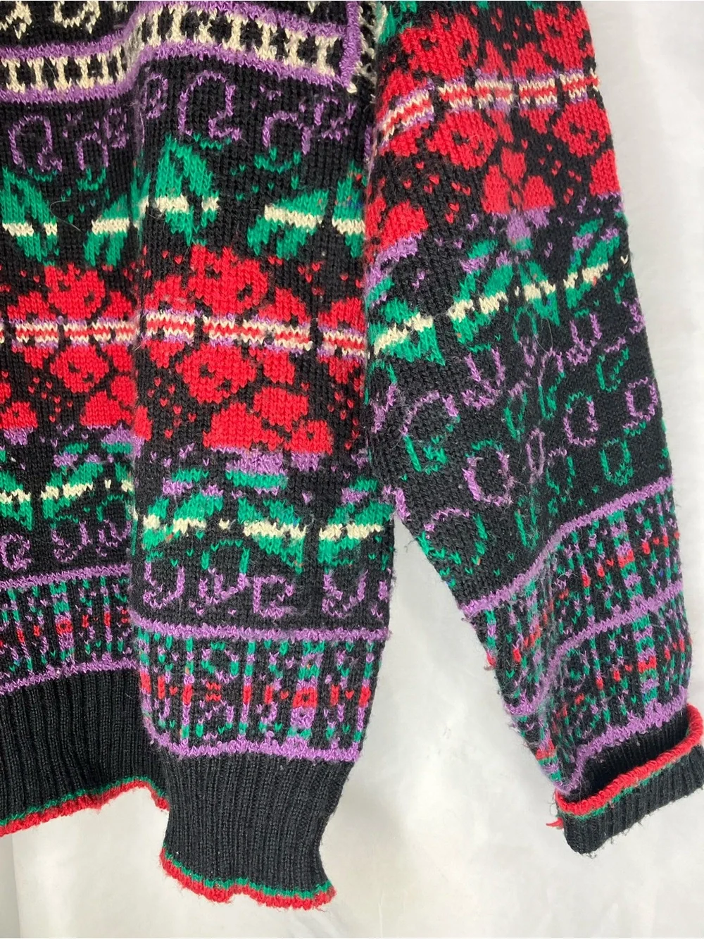 Karen Scott VTG wool blend floral/ fair isle sweater M